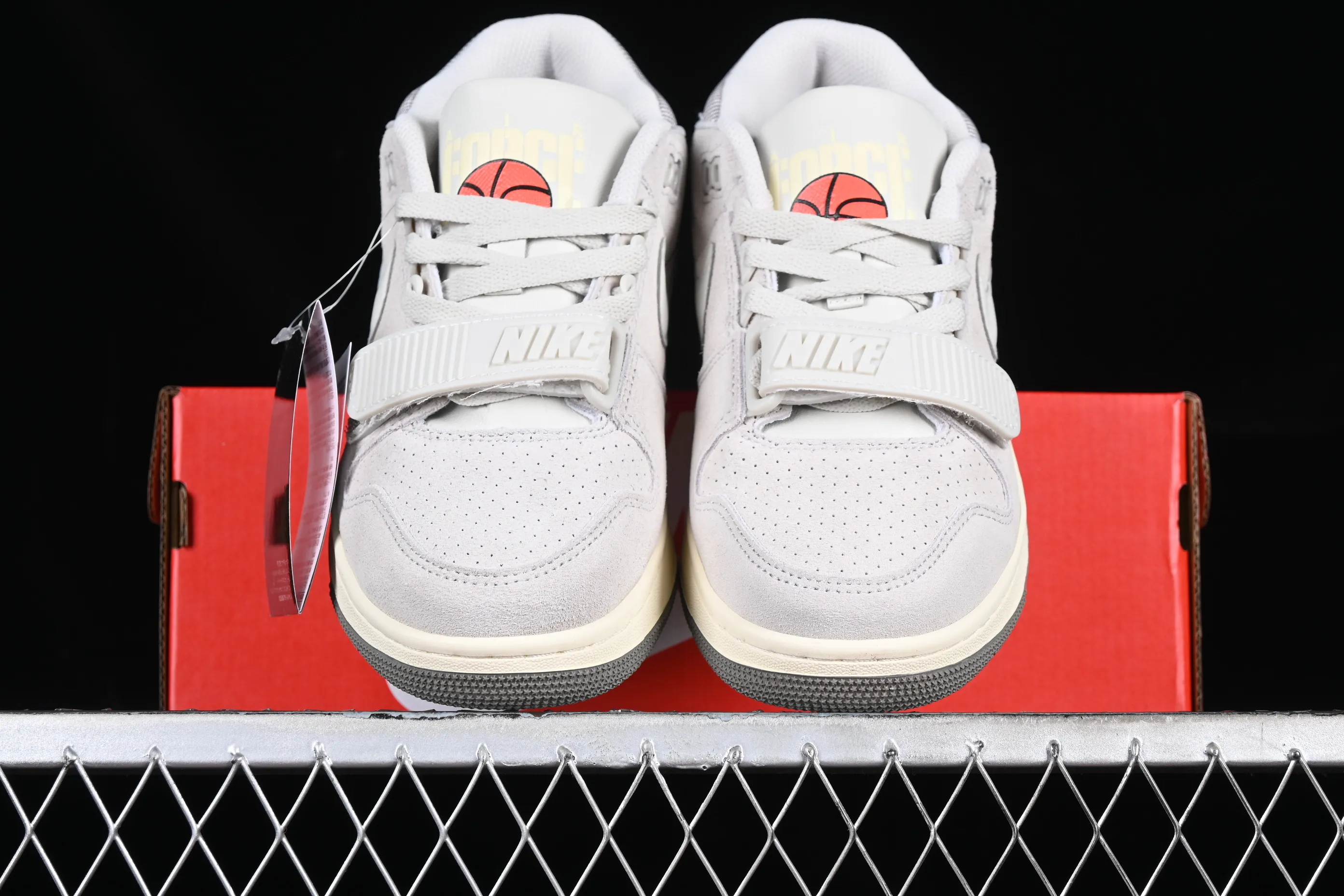 All Categories Nk SB Dunk Series Nk Air Alpha Force 88 Campus Shoes Nk Air Alpha Force 88 SP First Layer Nike Mid-top Casual Running Shoes FN6594-001